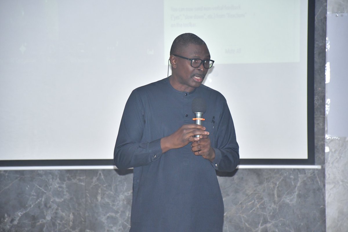 TheICIR's tweet photo. Opening remark by The Executive Director of #TheICIR, - Mr. Dayo Aiyetan. @dayoaiyetan
Organised by #TheICIR with support from the US Embassy Abuja @USinNigeria
#Kano #MediaCSODialogue #journalism #ICIRPDGP #USEmbassy #DemocraticGovernanceProject2023
@MissBello597 @abduljalil37815 @KGimbiya @RabiuMusa55 @MustaphaYauri @Learn_Ruffle @Abubakarmtahir4 @kamaludyn01 @SaweShereefdeen @AbdulwaheedSof3 @Hammad_AbdulR1 @FrancisSardauna @wikkitimes @NTANewsNow @dayoaiyetan @TheNationNews @LeadershipNGA @BUKfm @KanoFocus @visionfm_921 @allnewsngr @radionigeriahq @THISDAYLIVE @Zulaiha_danjuma @shuaibu_mariya @JulietNonye12 @Nannews_ng