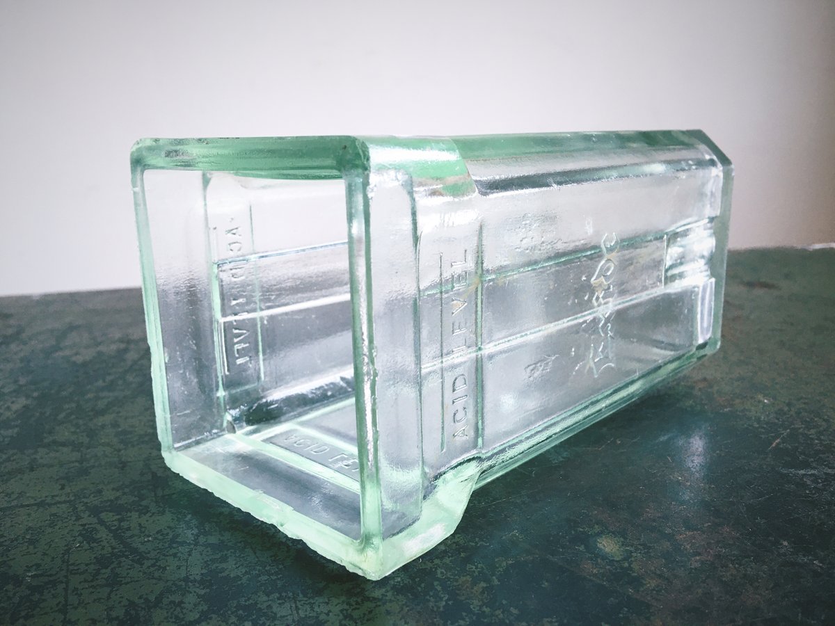 DanielsFayre's tweet image. ebay.co.uk/itm/2352587384… #Vintage #Repurposed #Embossed #EXIDE #ACIDLEVEL #Automotive #Glass #Jar #Bottle #Vase #Salvage