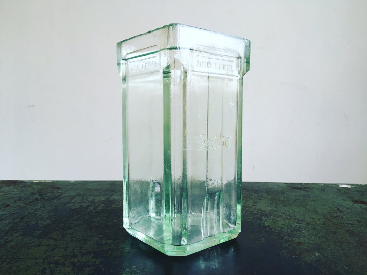DanielsFayre's tweet image. ebay.co.uk/itm/2352587384… #Vintage #Repurposed #Embossed #EXIDE #ACIDLEVEL #Automotive #Glass #Jar #Bottle #Vase #Salvage