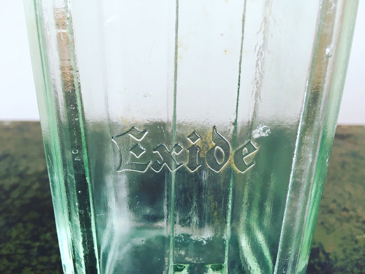 DanielsFayre's tweet image. ebay.co.uk/itm/2352587384… #Vintage #Repurposed #Embossed #EXIDE #ACIDLEVEL #Automotive #Glass #Jar #Bottle #Vase #Salvage
