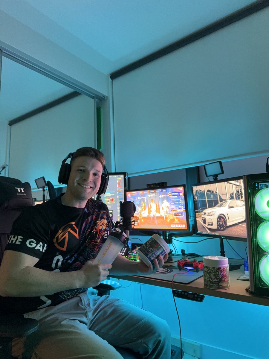 LevlUpANZ's tweet photo. @jackoGfreak is smiling because he's got our LevlUp, where's yours? ๐พ#feelthegame #levlupanz https://t.co/aC57MW0VqE