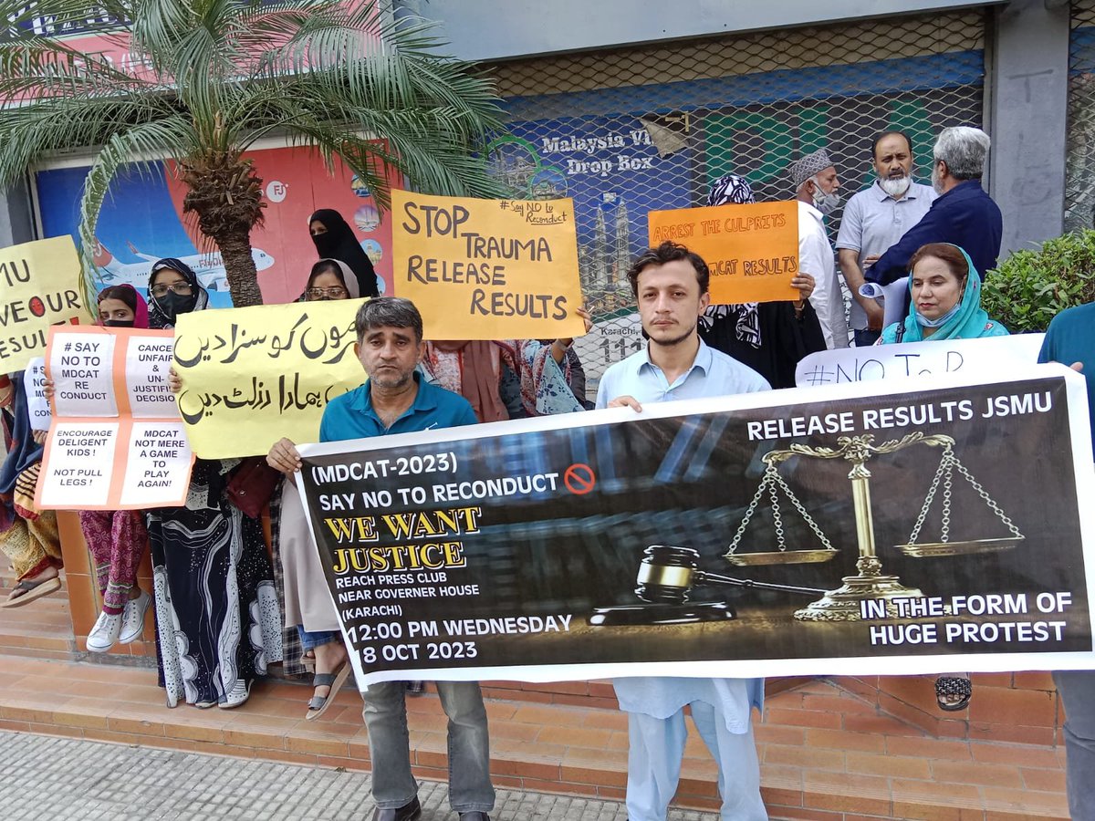 medtrooper51031's tweet photo. #NORECONDUCTMDCAT 
@cmhousesindh 
@Pmc https://t.co/JmXOyoPBoi