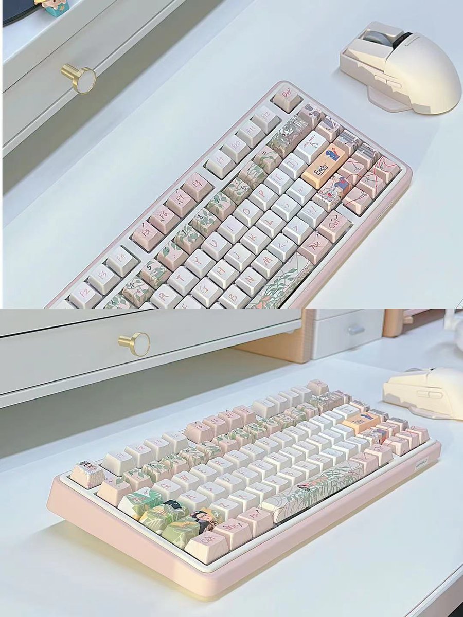 Varmilo_Zhh's tweet photo. Check out these lovely shots! 👀🌸
Embark on a journey through the brushstrokes of iconic Mexican artist Frida Kahlo, and give your working area a bit more chill and creativity.
#Varmilo #Minilo #Frida #CreatewithVarmilo https://t.co/L0rcXSHcnz