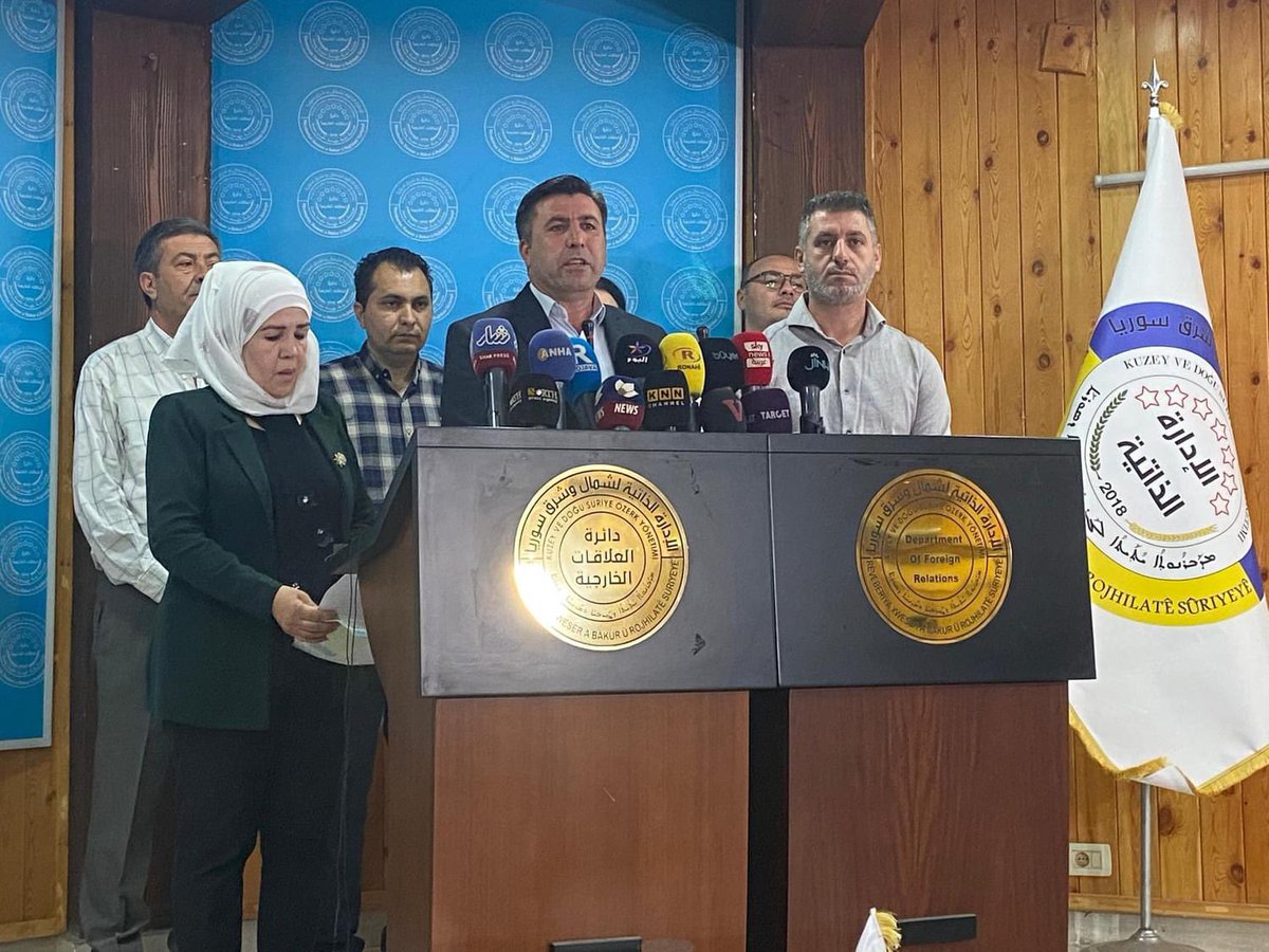 Mustafa_Alali2's tweet photo. #ANNES statics on last turkish attacks: 
▪️580 airstrikes; 44 dead, 55 wounded
Targeted sites: 
▪️17 oil refineries
▪️11 power stations
▪️11 water stations  
▪️2 hospitals
▪️48 educational sites, affected thousands of students
▪️3 industrial sites
▪️1 academy for Asayish
#rojava https://t.co/pi3UGj7RLD