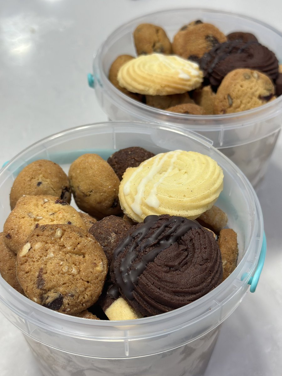 슈카롱🕯️ tweet media