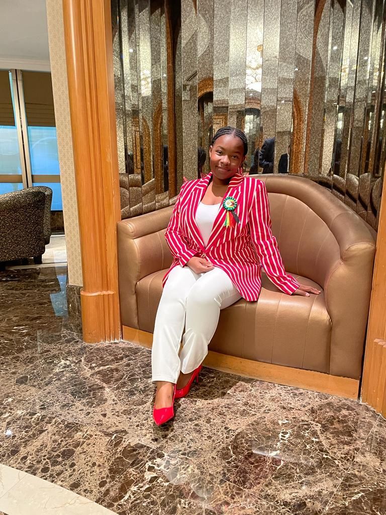 kwantuthucomedy's tweet photo. Meet Our Hosts

Day One Host - @_just_tapiwa_
Day Two Host - @mafortyzw
Day Three Red Carpet Host - @ShantelGudo
Day Four Roast Master  - @babongileSk https://t.co/BbTDRxBPTx