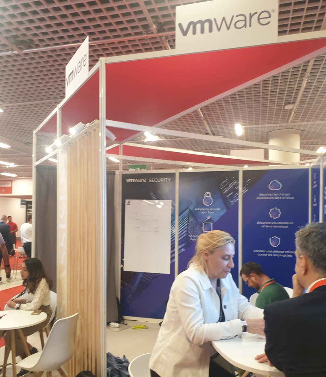 VMware France tweet media
