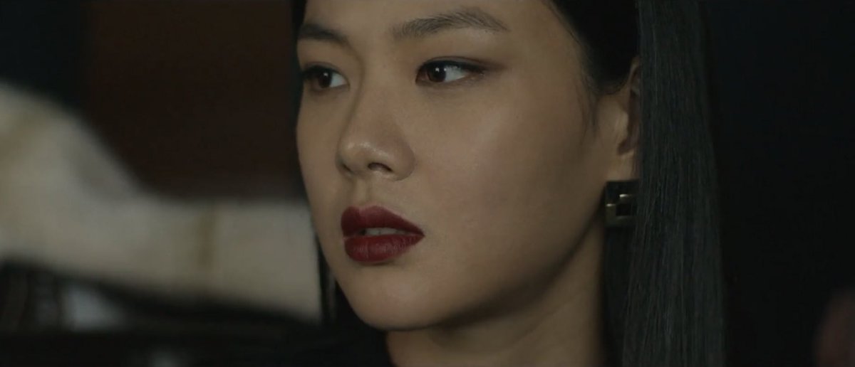 kenthusiastic10's tweet photo. We don’t tweet enough about #Bibi. She is killing it as Hae-Ryeon. Her character is as equally terrifying as she is stunning. #TheWorstOfEvil #TheWorstOfEvilEp8 #TheWorstOfEvilEp9 https://t.co/5UNxOi6DKq