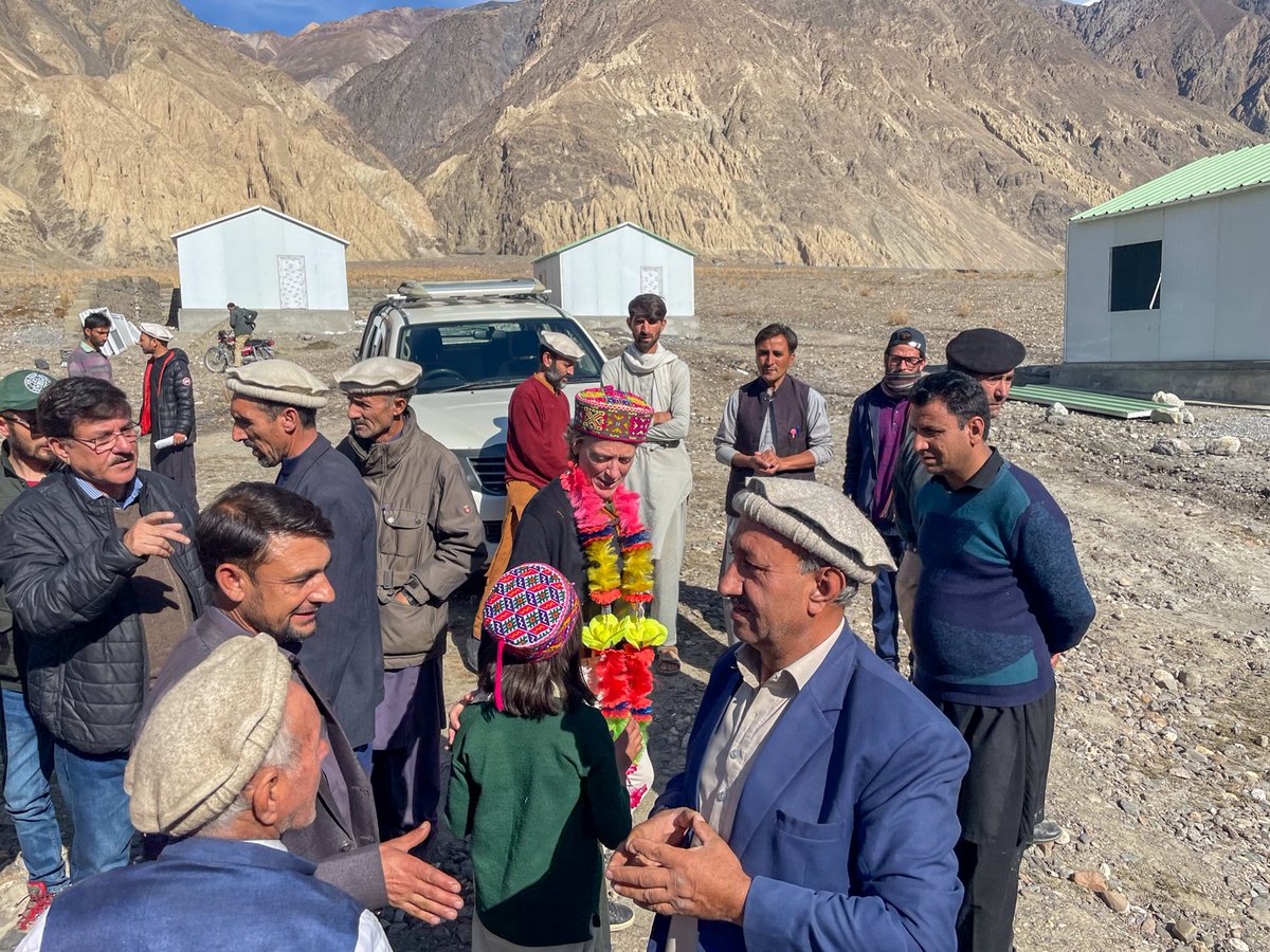 CanHCPakistan's tweet image. community to face the challenges of nature. The discussion about #ClimateDisplacement &amp;amp; engagement with communities in the flood-affected areas of #Brep provided HC @Scanlon_Leslie insights &amp;amp; understanding of the challenges &amp;amp; sustainable solutions for impacted communities (2/2)
