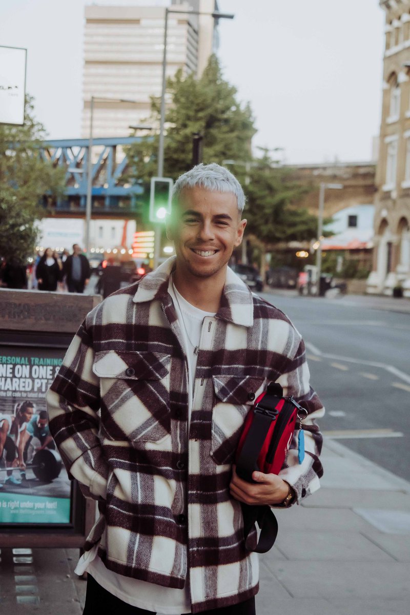 CarlodjOFC's tweet photo. 🇬🇧 𝐋𝐎𝐍𝐃𝐎𝐍 𝐑𝐀𝐍𝐃𝐎𝐌 𝐕𝐋𝐎𝐆 🇬🇧
¡Ya disponible en YouTube!

Así fue como vivimos 24 horas en Londres non-stop 👇🏽

https://t.co/MOtsqLtKdr https://t.co/N786GmgoBp