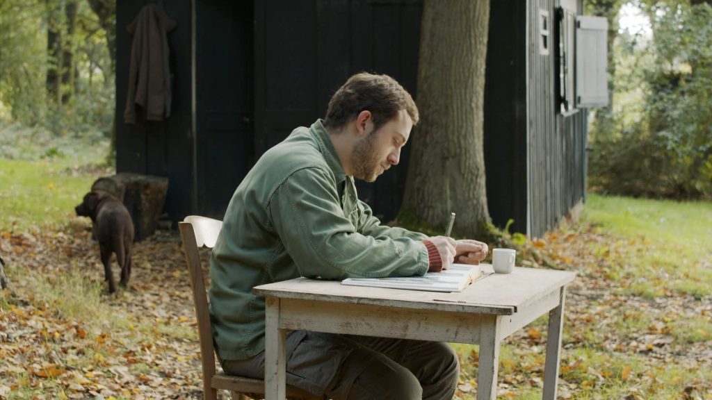 TETUmag's tweet photo. Cinéma : avec #UnPrince, sorti aujourd'hui en salles, le cinéaste-jardinier Pierre Creton poursuit une œuvre autobiographique mélangeant souvenirs et fiction sur un ton intime, poétique et sensuel ⤵️ https://t.co/yEbaCl81IG