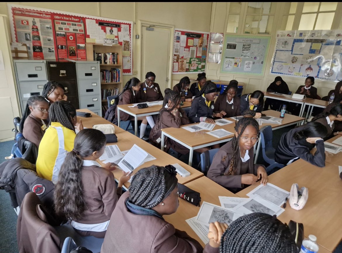 StAngelas_Sch's tweet photo. Thank you to the National Archives for leading a history workshop on resistance to slavery in the Caribbean. Year 9 students explored a range of sources to discover the different ways communities resisted the slave trade. 

#BlackHistoryMonth 
#sourcework https://t.co/fK0lgPBVAg