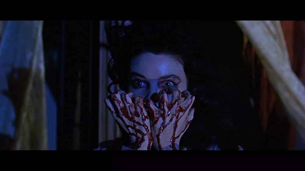 AdelineArenas's tweet photo. Je vois beaucoup de déçus de #FalloftheHouseofUsher  par Flanagan (pas encore vue ici). Laissez-moi donc vous recommander la splendide adaptation de Roger Corman, parfaite pour la saison, que Guillermo Del Toro a dû poncer avant de tourner Crimson Peak. https://t.co/entsuy8RHi
