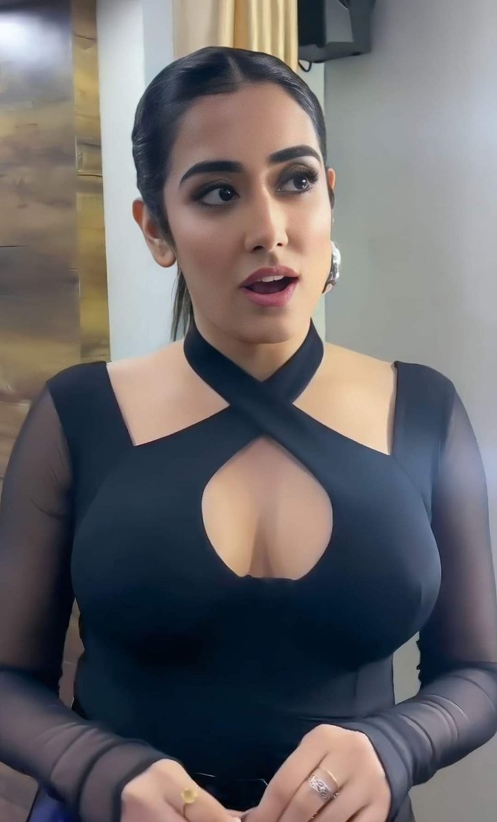 F8tv-ZEWwAALndU?format=jpg&name=medium