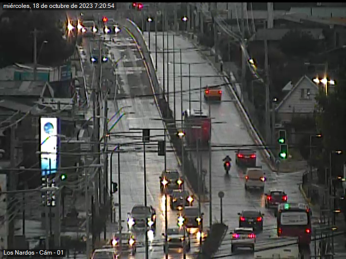 TTIValparaiso's tweet image. PRECAUCIÓN: En varias comunas de nuestra región, particularmente en las provincias de #MargaMarga y #Quillota, se registra una leve llovizna. Esto dificulta las maniobras de conducción ya que torna el pavimento más resbaladizo.
Mantén una distancia prudente con otros vehículos