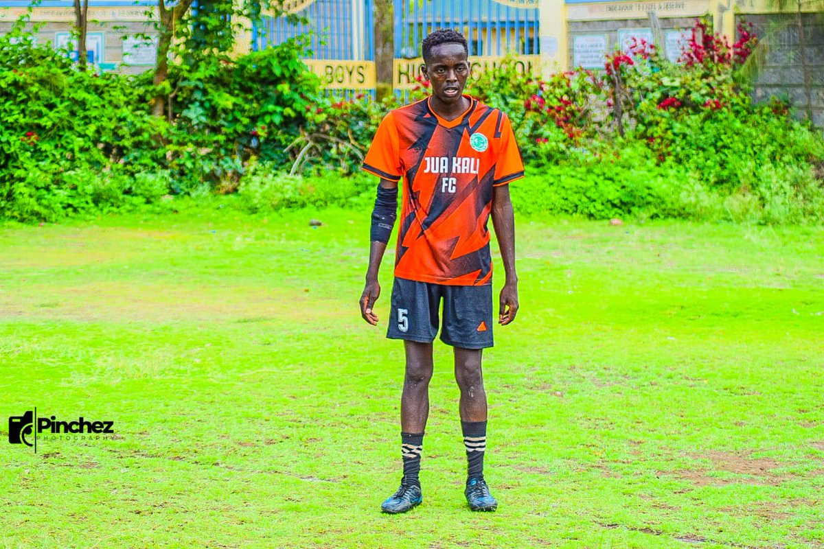 Ronnie Naikuni 
Attacking midfielder. Scouted from inter- universities. He has got platform to play at Jua Kali in Div 2. We start from somewhere...u don't jump a step. Procurement student at machakos university. Narok ndio mtaa.
#webuildchampions