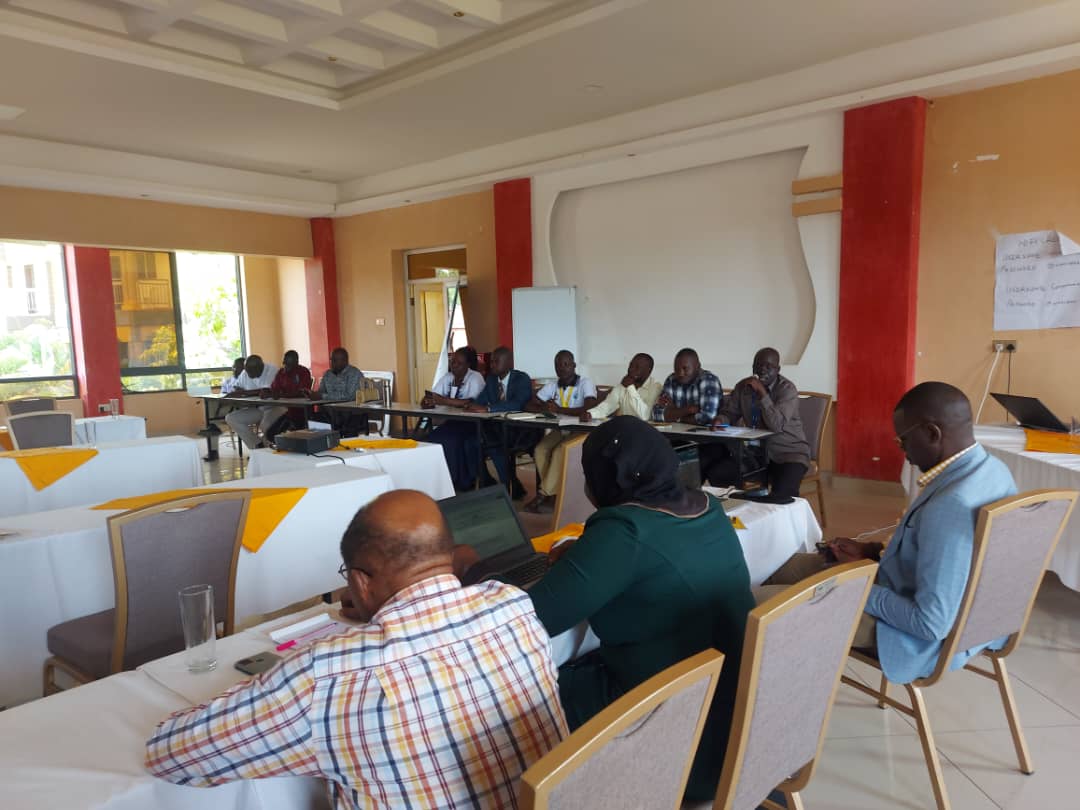GggiUganda's tweet photo. The @MakCEDAT with support from @GggiUganda delivered #2days training on '#physicalplanning, #urbanmanagement & governance' for leaders, technocrats, & the private sector in #AruaCity. The aim was to empower them to make informed decisions & implement #sustainable solutions. https://t.co/BPrYVrHGpE