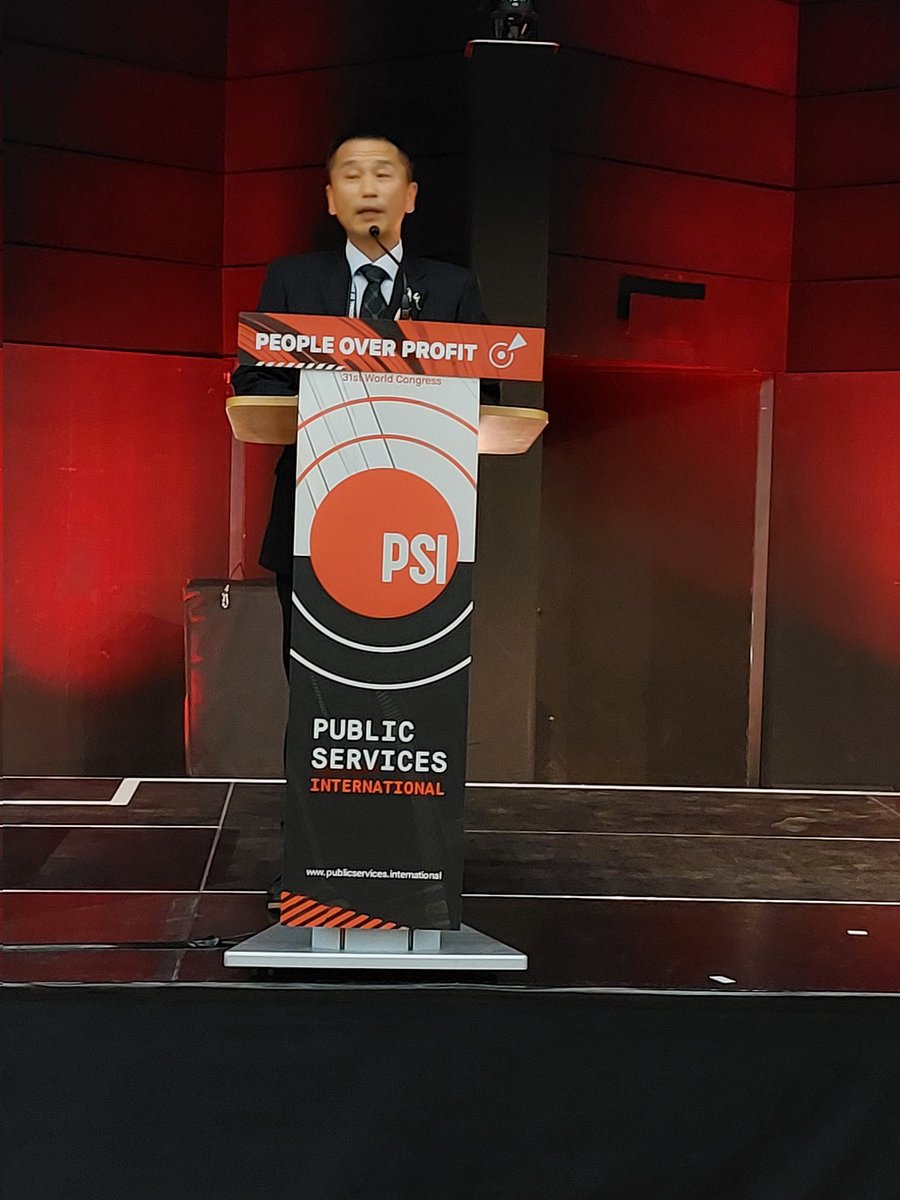 Comrade of @jichiro_hodo and all Japanese unions speaking about lack of trade union rights for firefighters in Japan, and disrespect of @JapanMissionGE for the recommendations of @ilo to  implement union rights at @PSIglobalunion #PSIcongress2023
 We support struggle
#solidarity