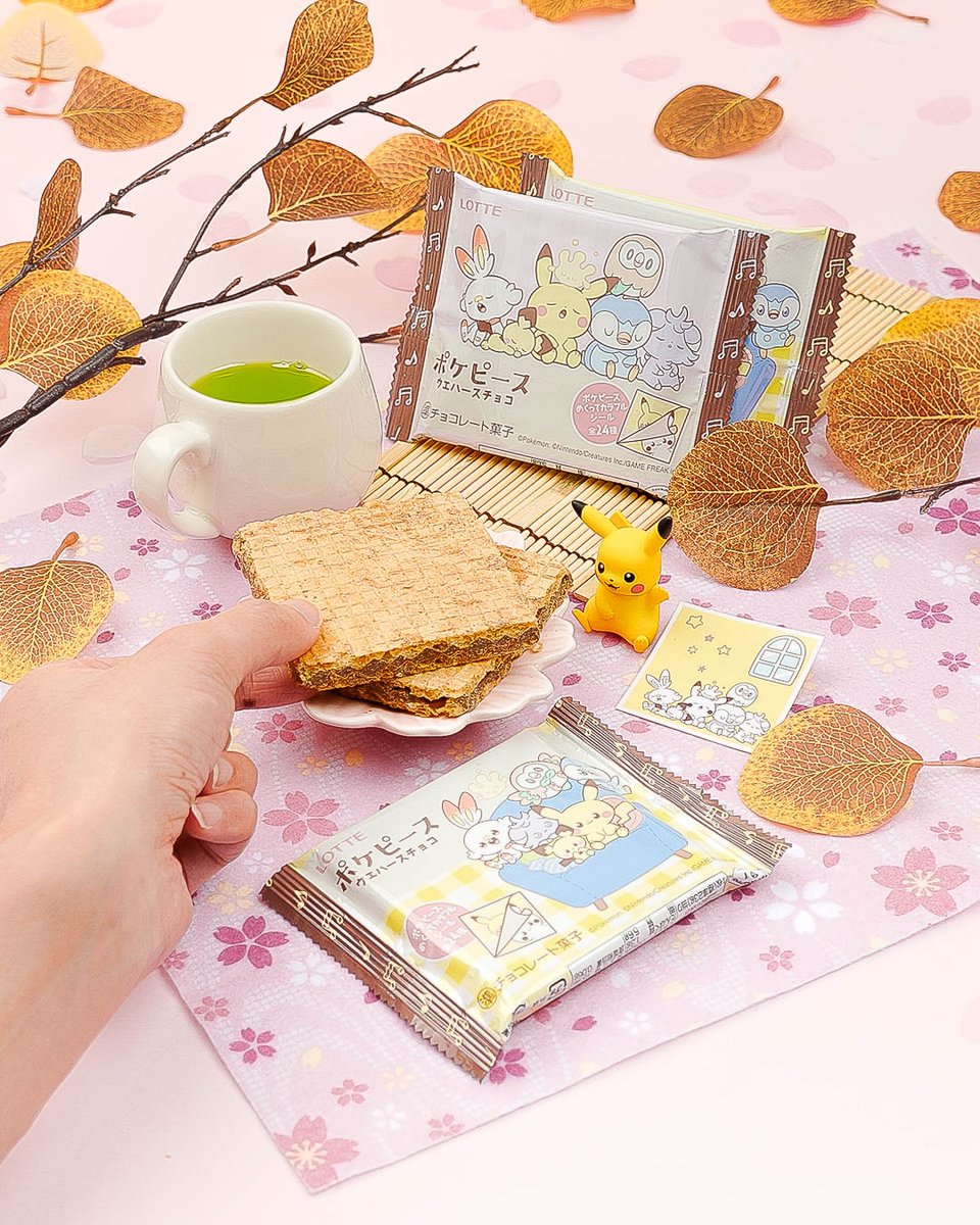 JapanCandyBox's tweet photo. 👀 SNEAK PREVIEW! 👀 In the middle of this delicious wafer sandwich is smooth chocolate cream! 🍫 Sign Up Now to get your Japanese Autumn Treats! 🍂
#JapanCandyBox #pokemon #pokemonsnacks https://t.co/xTDoMbkCR6