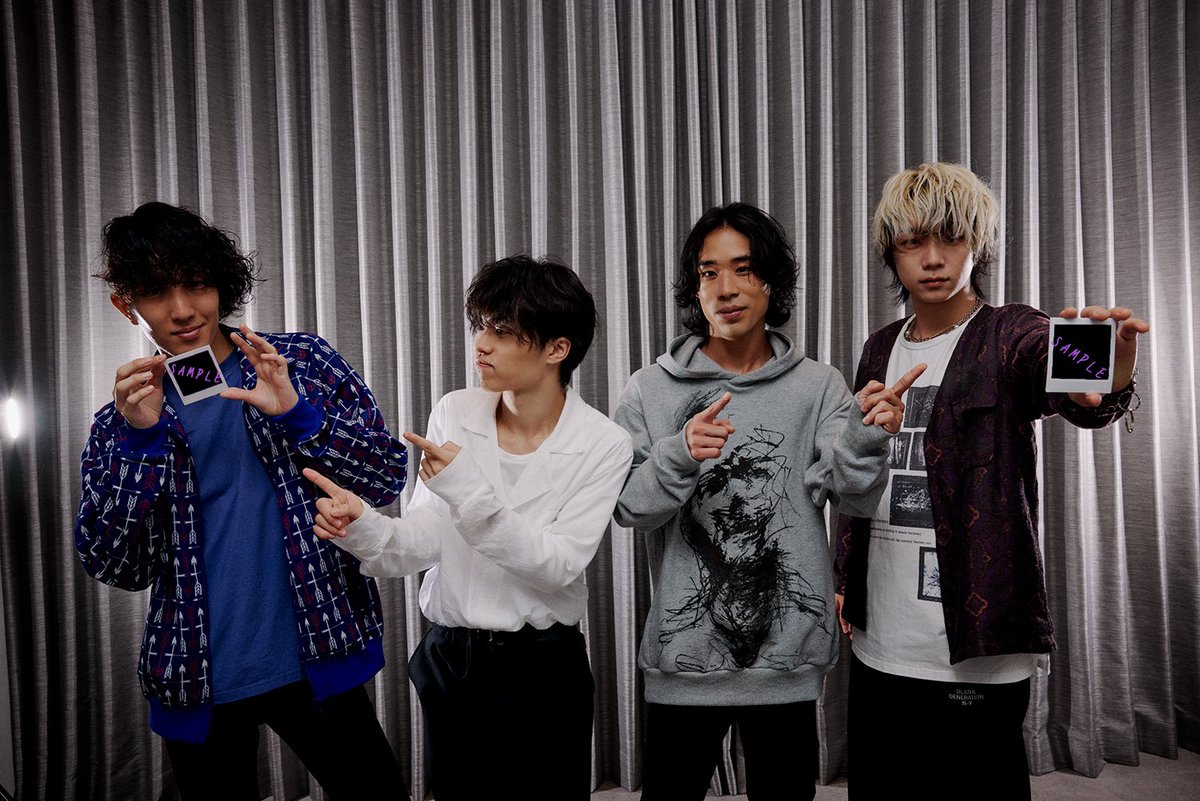 神はサイコロを振らない 直筆サインチェキ 神はサイコロを振らない 直筆サインチェキ