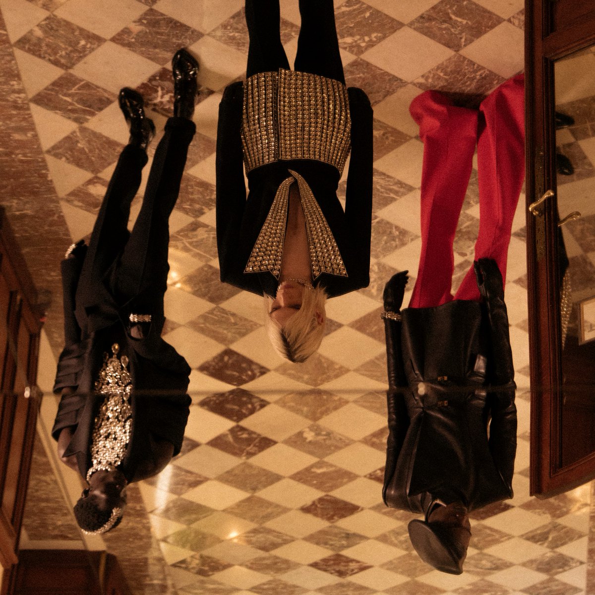 New French Style as you’ve never seen before. For the Balmain Fall-Winter 2023 menswear collection, <a href="/ORousteing/">Olivier Rousteing</a> draws on the house’s couture tradition - from rich embellishment to sleek tailoring - for a thoroughly modern take on Pierre Balmain’s Parisian chic. #BALMAINFW23