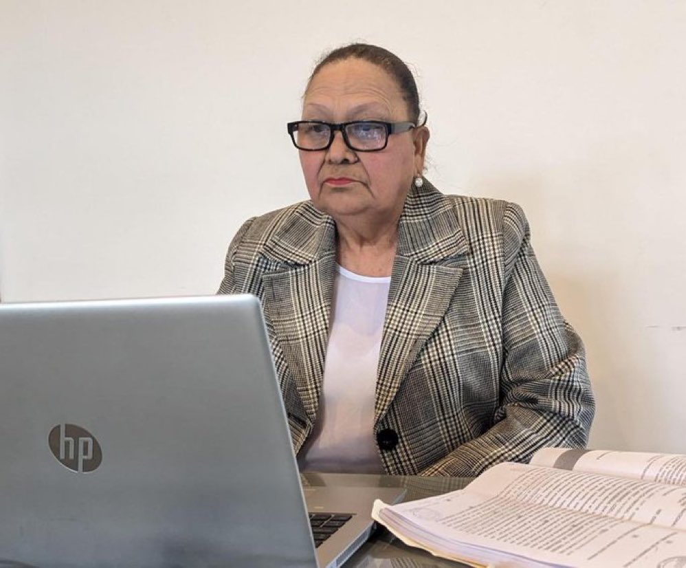 VicGarciaDice's tweet photo. Hasta su laptop lo sabe. Xd https://t.co/PiEOGe6CKr