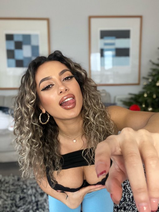 u, yes u, come sext with me now https://t.co/Rzt2bWeFHX