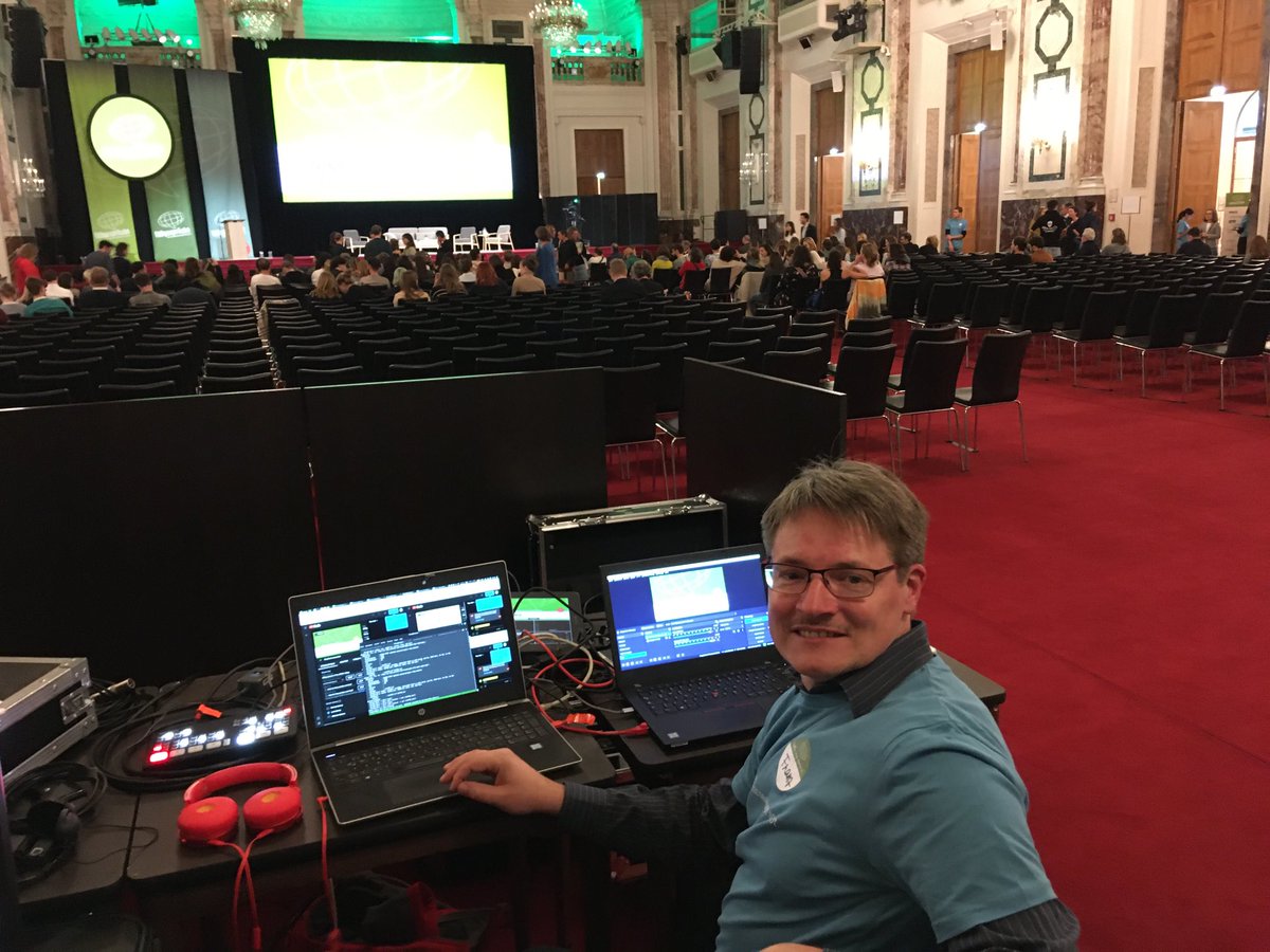 Franz Knipp tweet media