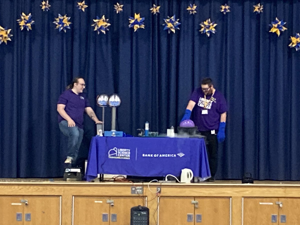vwheatley's tweet photo. Exciting assembly today at DTS thanks to PiE! @DTS_K8 https://t.co/L9X89Iuere