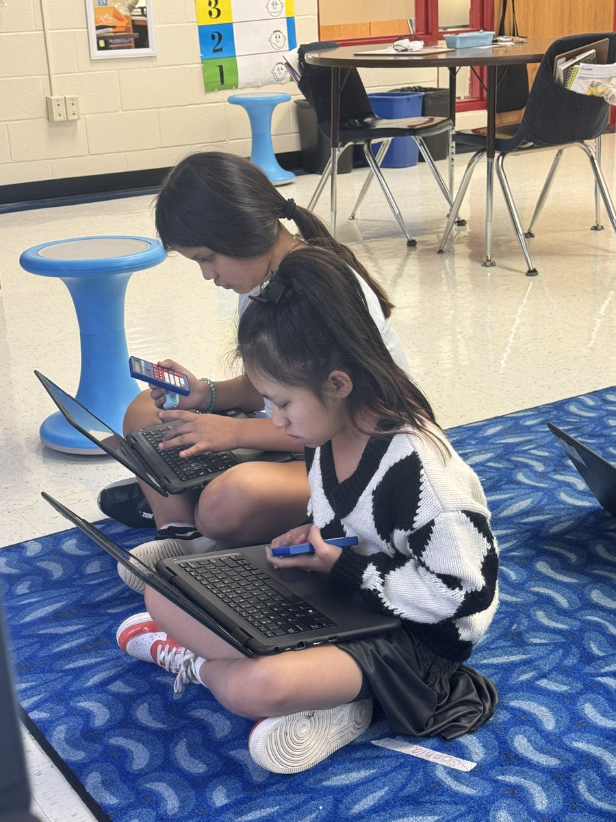 natalie047's tweet photo. Group math https://t.co/OB9pX93Vt7