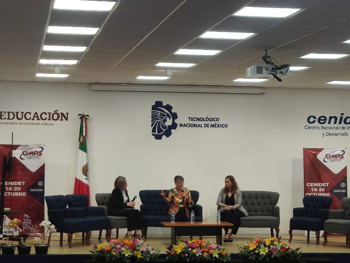 ConferenceCIMPS's tweet photo. 🌟 ¡Damos inicio a una emocionante jornada en el CIMPS Congreso 2023! 🌟

En este momento la  Conferencia Magistral ¿𝐄𝐬 𝐨𝐛𝐬𝐨𝐥𝐞𝐭𝐚 𝐥𝐚 𝐈𝐧𝐠𝐞𝐧𝐢𝐞𝐫𝐢́𝐚 𝐝𝐞 𝐒𝐨𝐟𝐭𝐰𝐚𝐫𝐞? con la 𝐃𝐫𝐚. 𝐇𝐚𝐧𝐧𝐚 𝐎𝐤𝐭𝐚𝐛𝐚. https://t.co/3eTFZUiVaV