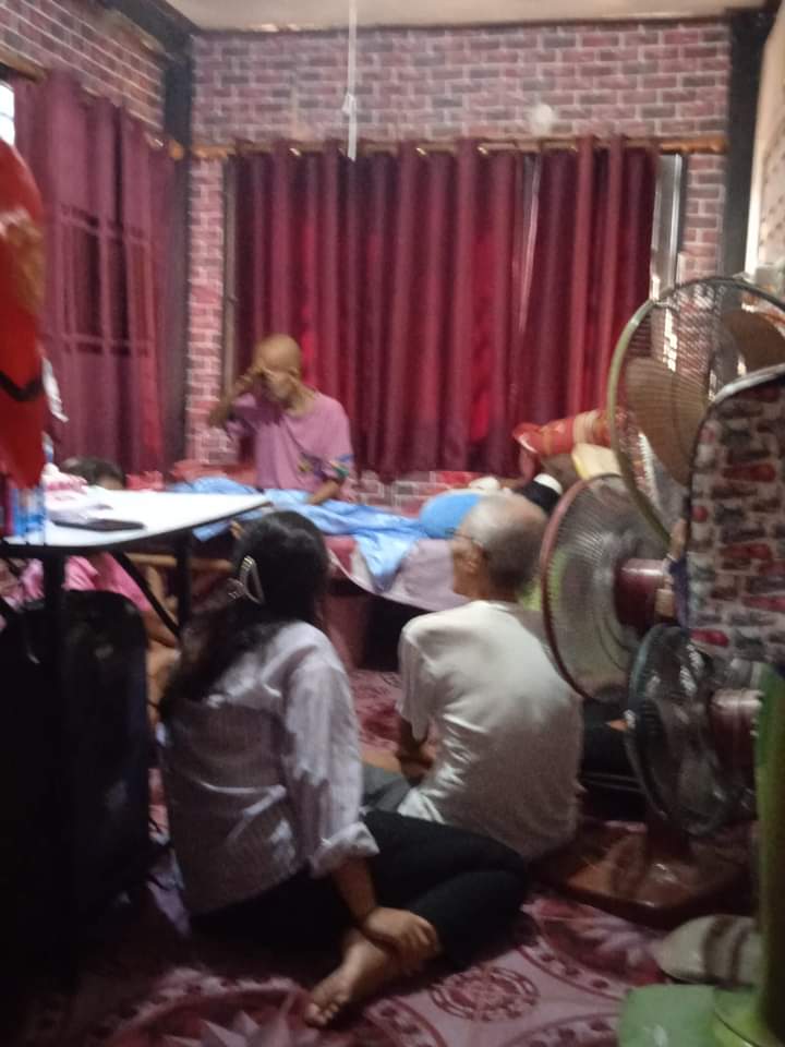 pim_pim68's tweet image. วันนี้คุณแม่มาลี ทำบุญถวยสังฆทาน 
เผื่ออาการป่วยหายหรือดีขึ้น 

💐🫂👪