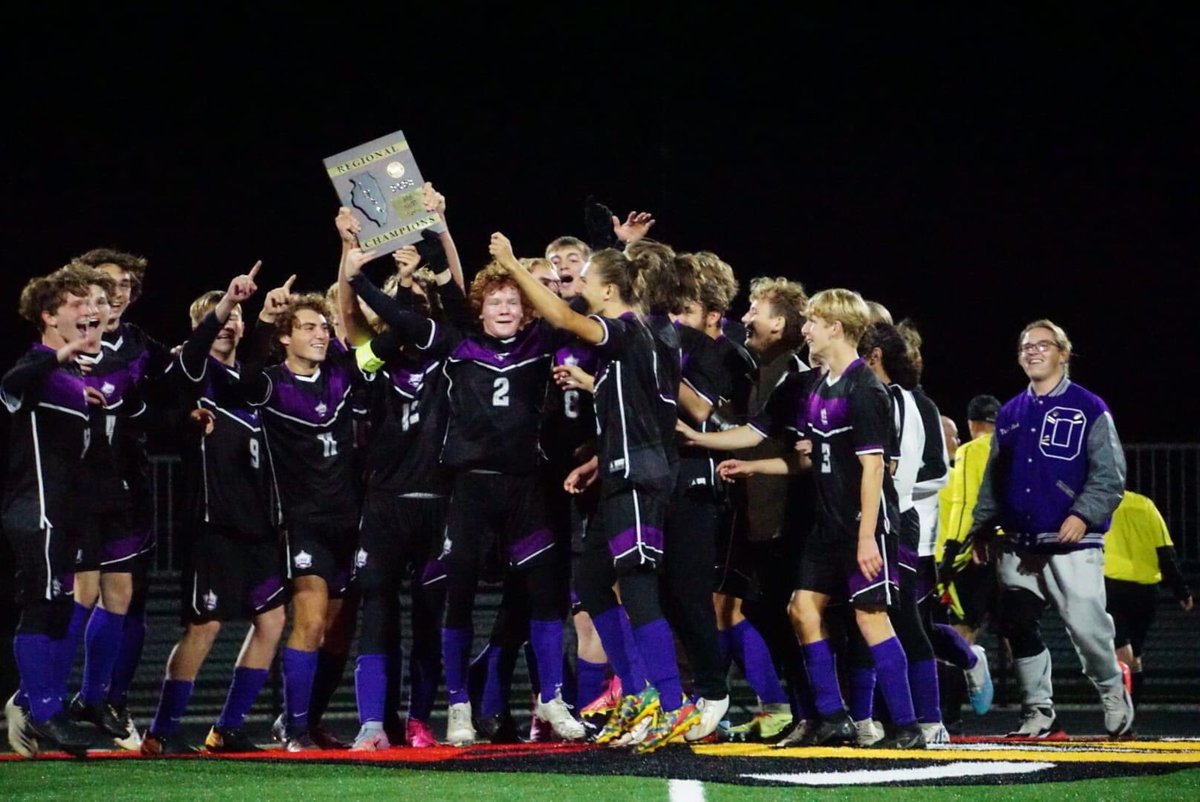 OSFsoccer's tweet photo. Regional Champions!🏆 https://t.co/43DIT9BKWY