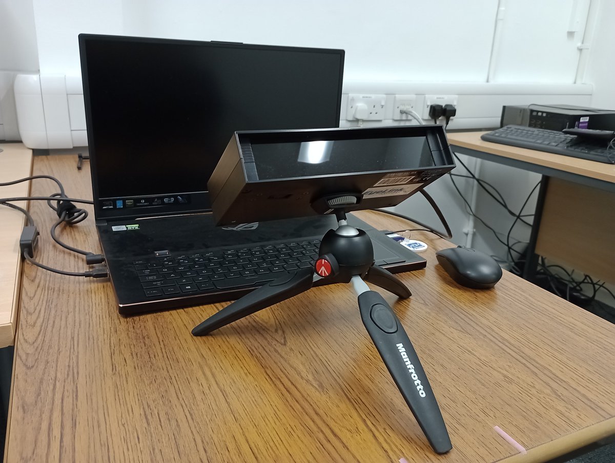 NCL_ALC's tweet image. Today, our Research Group @NCL_ALC visited LingLab – the Experimental Linguistics Laboratory. Massive thanks to Dr Lauren Ackerman @VerbingNouns, the lab manager, for showing us around the high-tech facilities!  #SpeechScience #ExperimentalLinguistics #SpeechResearchTechnology