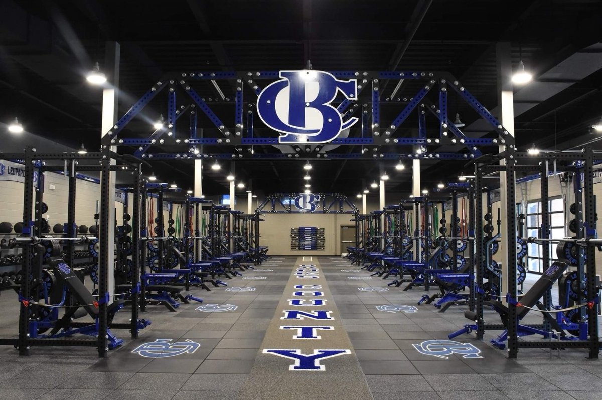 CoachDaniels06's tweet photo. Take a look at Banks County High School's New Wellness Facility. This Banks County Schools facility features an indoor turf agility training room, coach offices, locker rooms and a weight training space that is fully outfitted with Banks County school spirit! Both levels of the building have a great view of the football field.