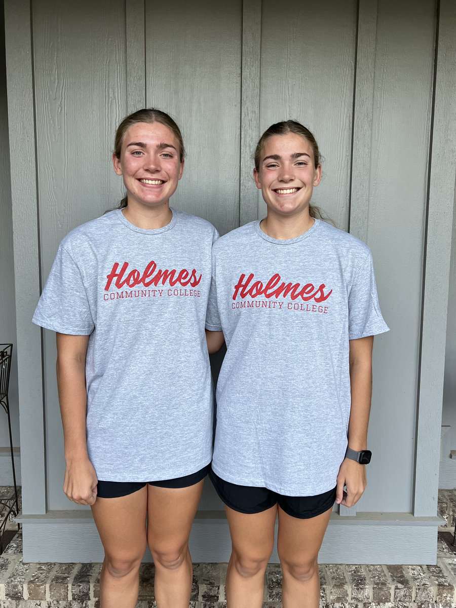 Korhonen_AB26's tweet photo. I am super excited to announce my verbal commitment to continue my academic and soccer career at Holmes CC!! I want to thank my parents, friends, and coaches for all the support!! Go Bulldogs! #noplacelikeholmes https://t.co/0uhqvTwUoS