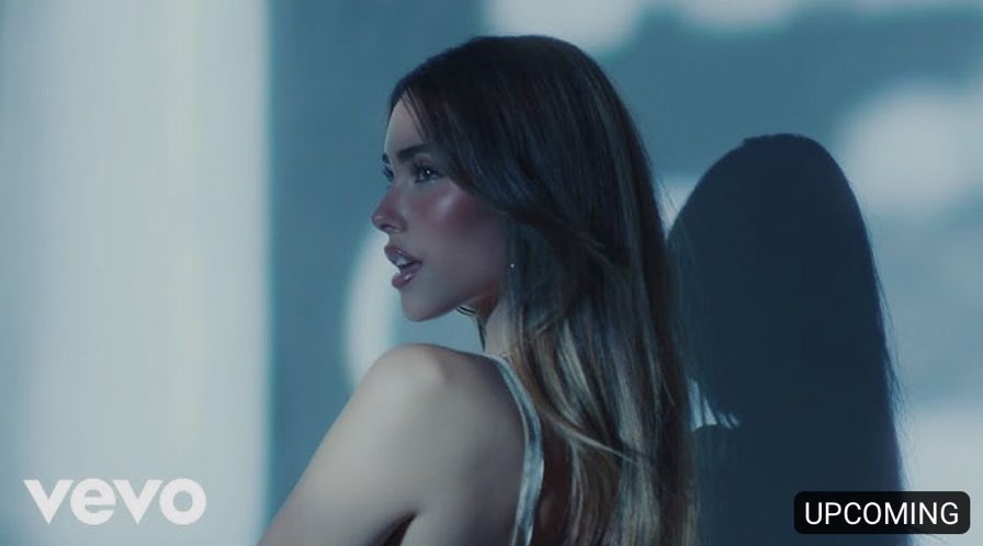 🚨The Thumbnail/Cover For Sweet Relief Music Video Has Been released

-Link : youtu.be/02xmR4rS3UE?si…