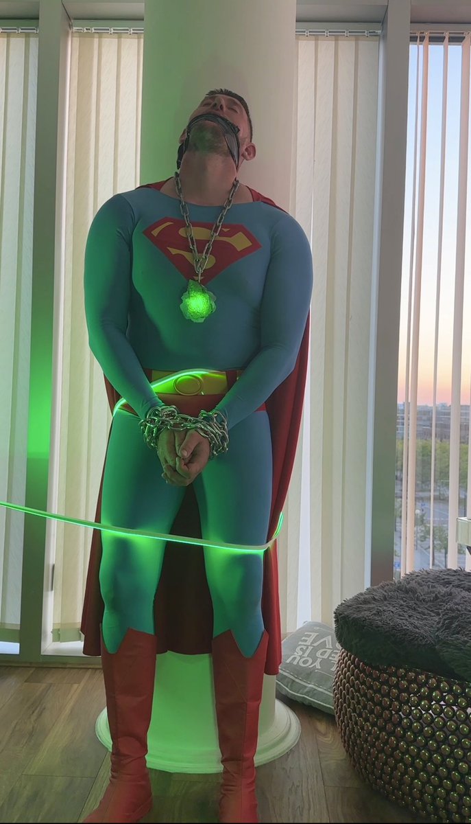 Super51070973's tweet photo. Apologies I’ve been quiet 🤐⛓️
#superman #spandexsuperman #spandex #bondage #boundme #kryptonite #supermankink https://t.co/VHV4yoJyuA