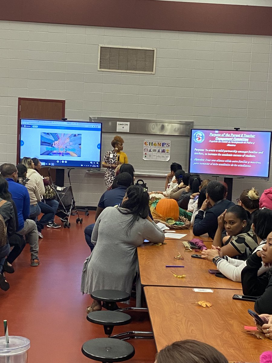 Bienvenidos padres! The Parent Engagement committee welcomed our parents for the October session: “We are a team!” Thank you Sneed families for your partnership! <a href="/AliefISD/">Alief ISD</a> <a href="/Aliefsneed/">Sneed Elementary</a> <a href="/Alief_Fame/">Alief FACE</a>