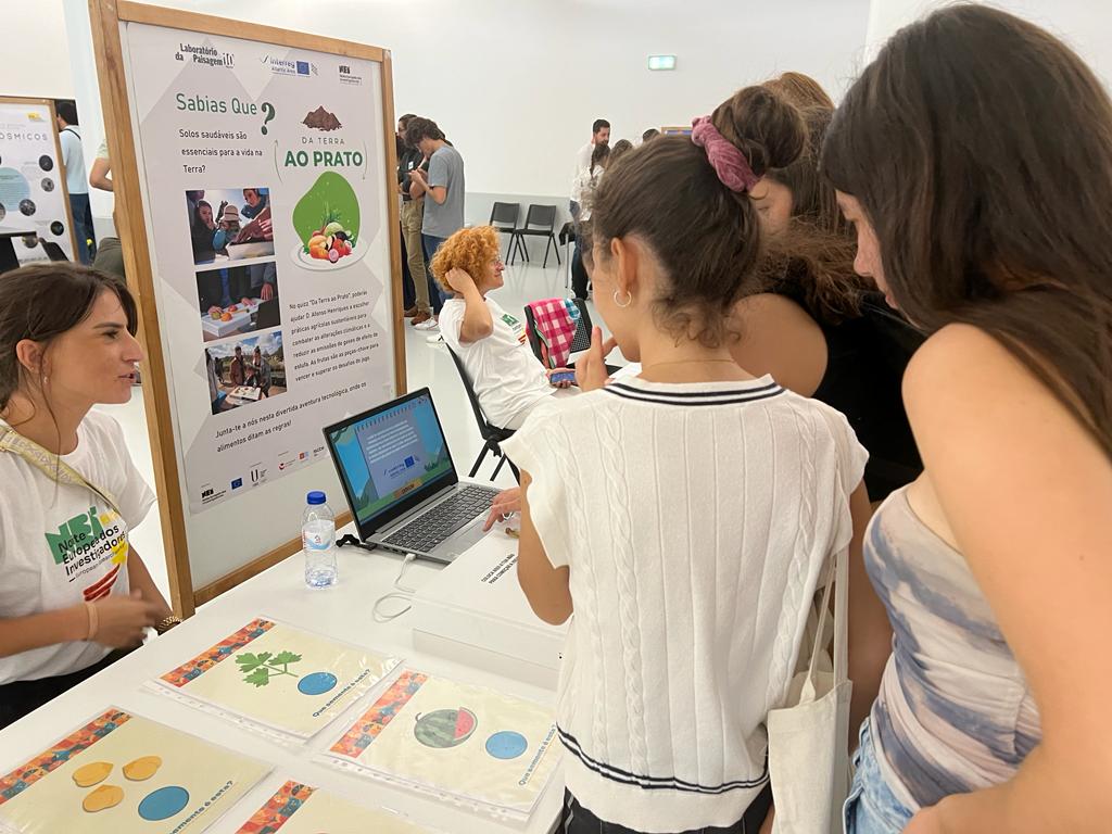 The activity "from Land to the Table" was part of the European Researchers' Night 2023 in Braga, Portugal, celebrating the theme "Science for All, Sustainability, and Inclusion." 🌍🔬 

#RAS #RiskAquaSoil #ScienceForAll #Sustainability #Inclusion #Research