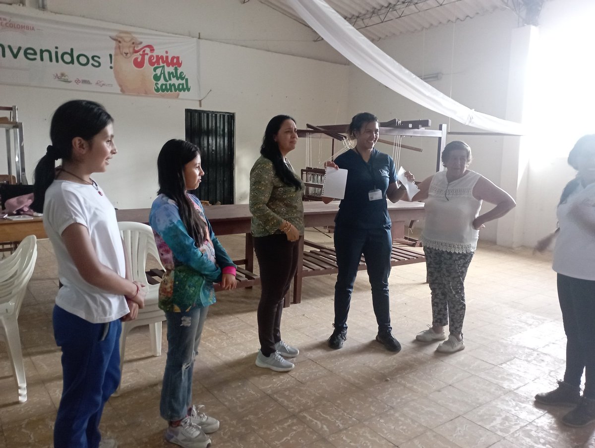 BianidM's tweet photo. #PrácticasSissuImoactandoComunidades @OIRZonaOriente @ElOIRdelaRegion @BlancoNatalia10 @psicodiyer #PractucasPsicologia Málaga Santander https://t.co/grApwYXcaO