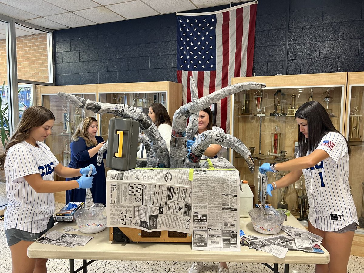 Thank you Cisco College for putting together a mental health event for the students! Therapy dogs, free coffee and snacks, and even an art project! #GoWranglers