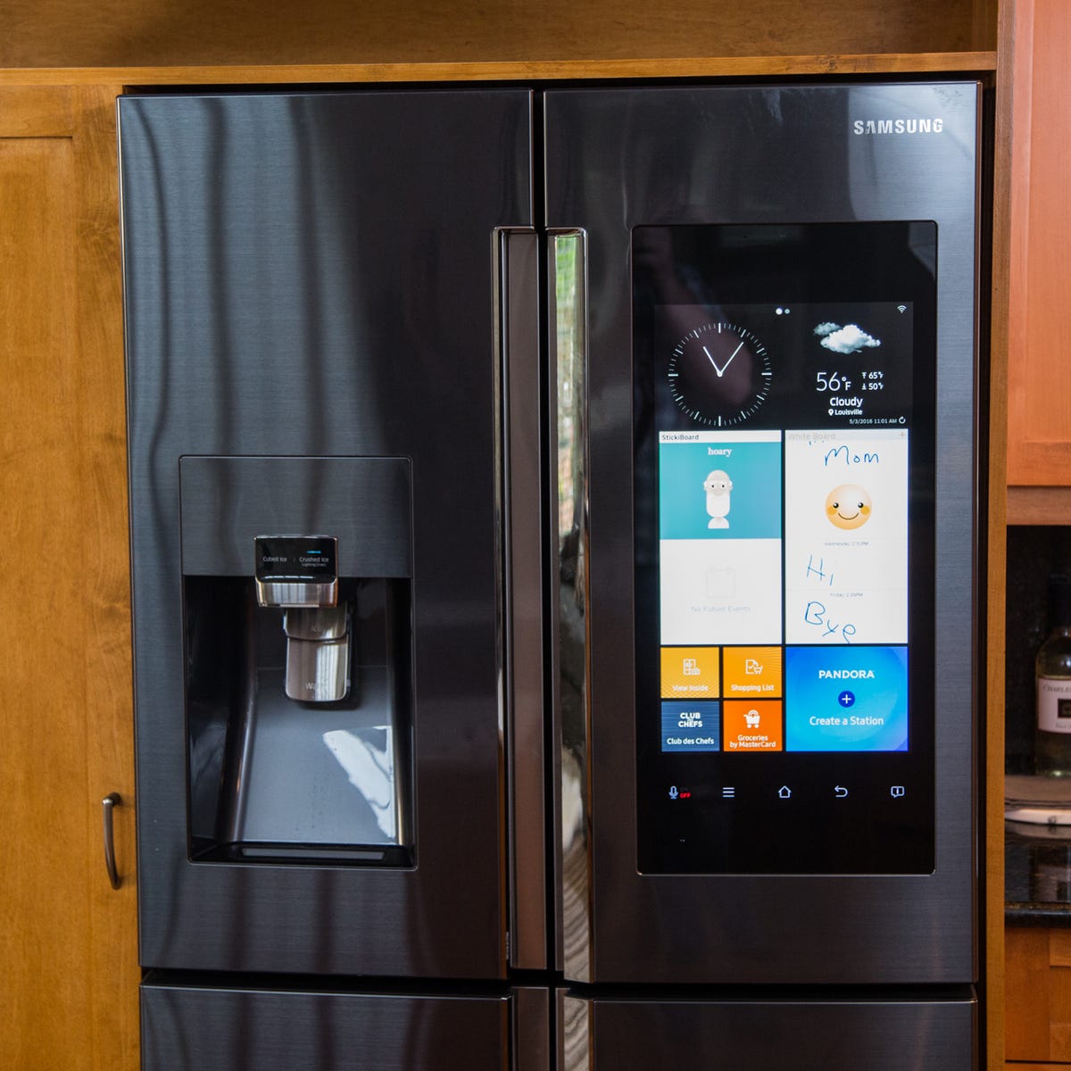dingrogu95's tweet photo. @operagxofficial https://t.co/PckeT26pST
@Samsung is litaf ie w fam hub fridge 
#TechForGood https://t.co/aoHfpzsUZw
