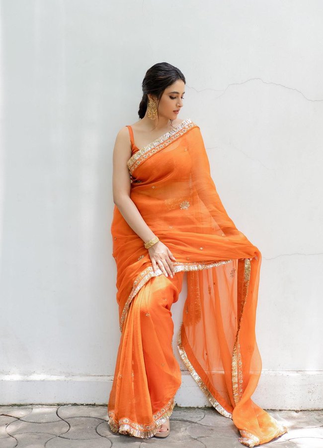 F8u8iiCWMAAh7n1?format=jpg&name=900x900