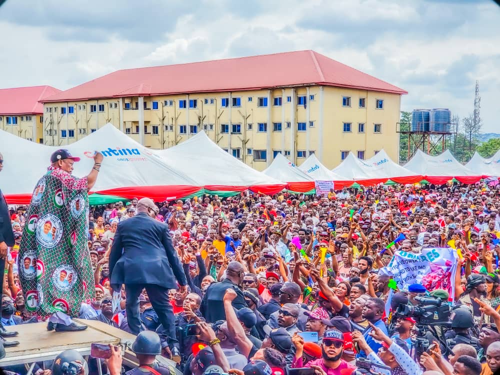 Kdankasa's tweet photo. The Official Flag Off the Imo State 2023 Gubernatorial Campaign Rally led by the Chairman of the PDP Imo State National Campaign Council H.E Dr. @daudalawal_ Executive Governor of Zamfara State

The Rally was held at Kanu Nwankwo Sports Complex, Behind Imo State University Owerri https://t.co/D9G5tcshSd