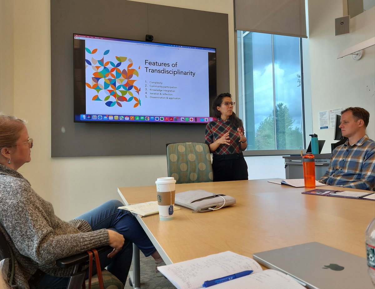 AIvcevic's tweet photo. Excellent session on #transdisciplinary research when dealing with complex societal issues like #ClimateJustice by Prof. Rosalyn Negrón from @UMassBoston https://t.co/THU7e9PtGD