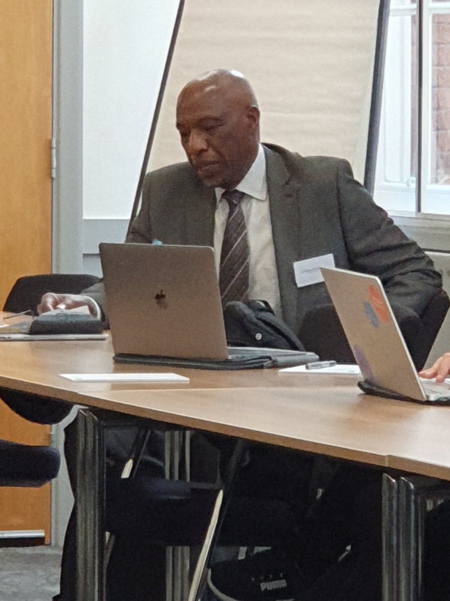 Brad Blitz (@professorblitz) on Twitter photo Hearing participants incl researchers & vice-chancellors describe opportunities for community engagement & participatory research - & what is considered research? <a href="/The_ACU/">The Association of Commonwealth Universities</a> <a href="/IOE_London/">IOE, UCL's Faculty of Education & Society</a> <a href="/ucl/">UCL</a> International Forum on Higher Education and the Climate Crisis <a href="/ClimateUniv/">Climate-U</a> Hearing participants incl researchers & vice-chancellors describe opportunities for community engagement & participatory research - & what is considered research? <a href="/The_ACU/">The Association of Commonwealth Universities</a> <a href="/IOE_London/">IOE, UCL's Faculty of Education & Society</a> <a href="/ucl/">UCL</a> International Forum on Higher Education and the Climate Crisis <a href="/ClimateUniv/">Climate-U</a>