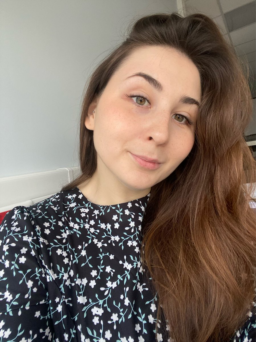 Saidushaa's tweet image. Скоро я поумнею и буду уезжать осенью куда-нибудь