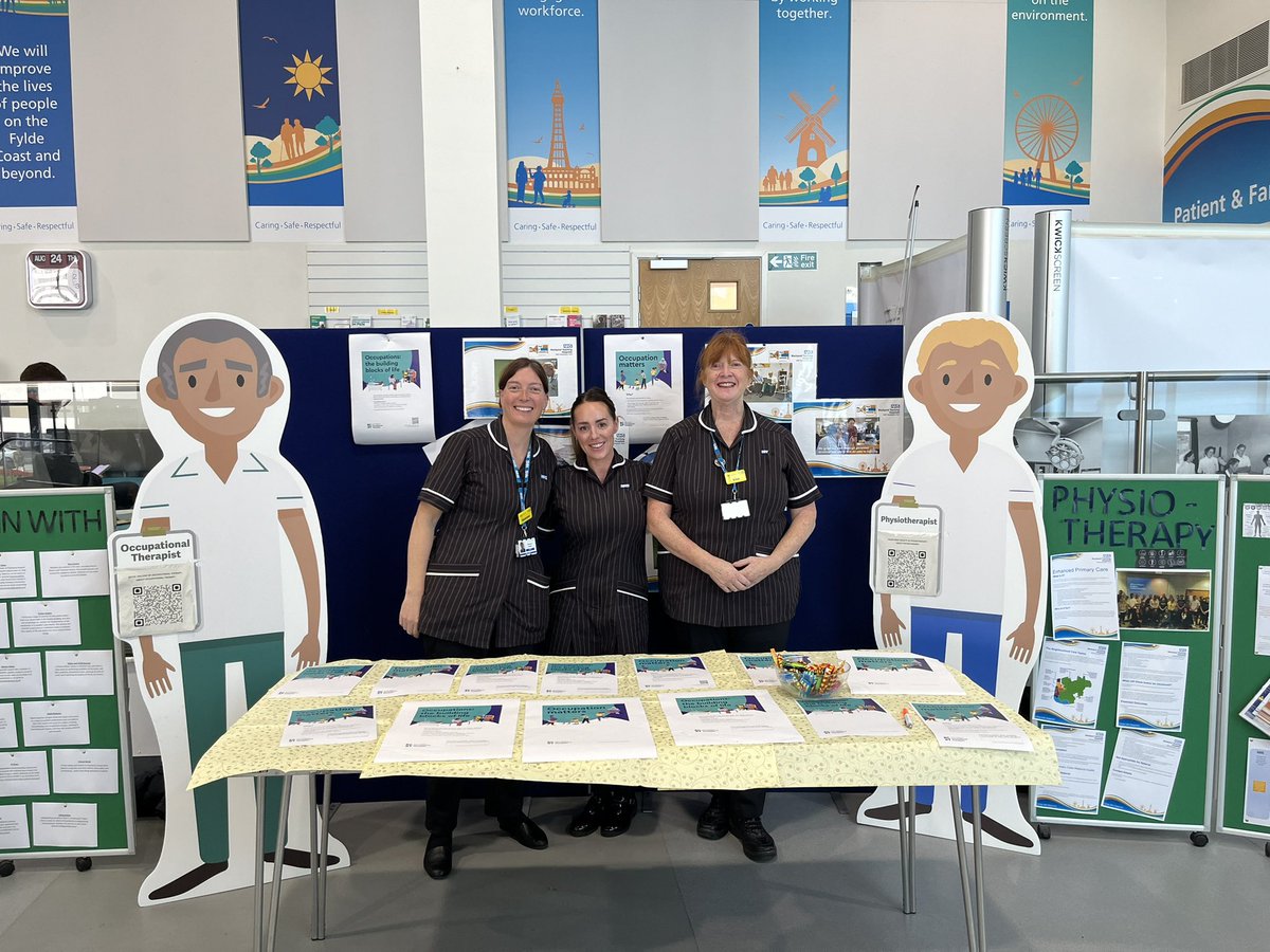 Great to see our community leads promoting the role of community #OccupationalTherapy and #Physiotherapy today to colleagues across the Trust #ProudOfCommunity #CelebratingCommunityServices2023