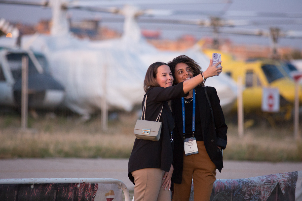 🔙 Throwback to #AIW2023! 
🚁 What an incredible journey it was, filled with dynamic discussions, new connections, and groundbreaking insights. 
💙 Thanks to all the participants who made this event unforgettable.